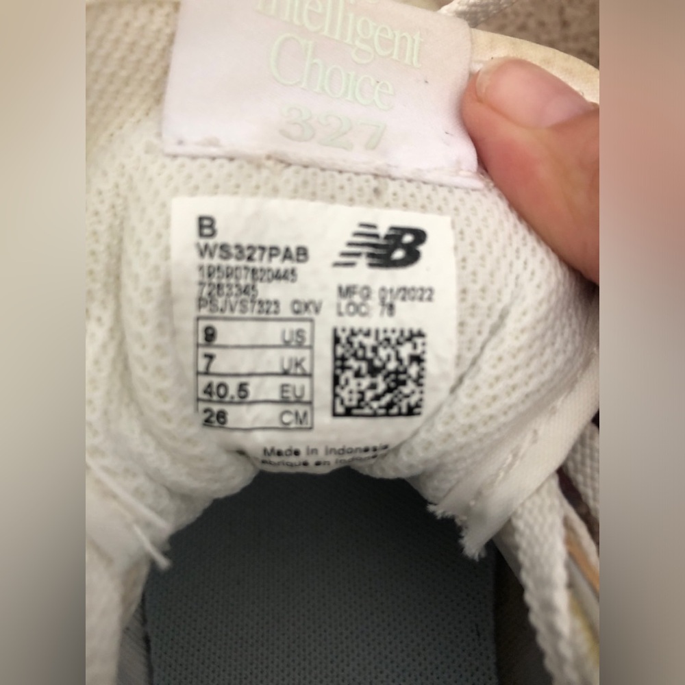 New Balance Womens 327 White Blue Colorblock Pastel Sneakers Walking Shoes sze 9 - Picture 10 of 10